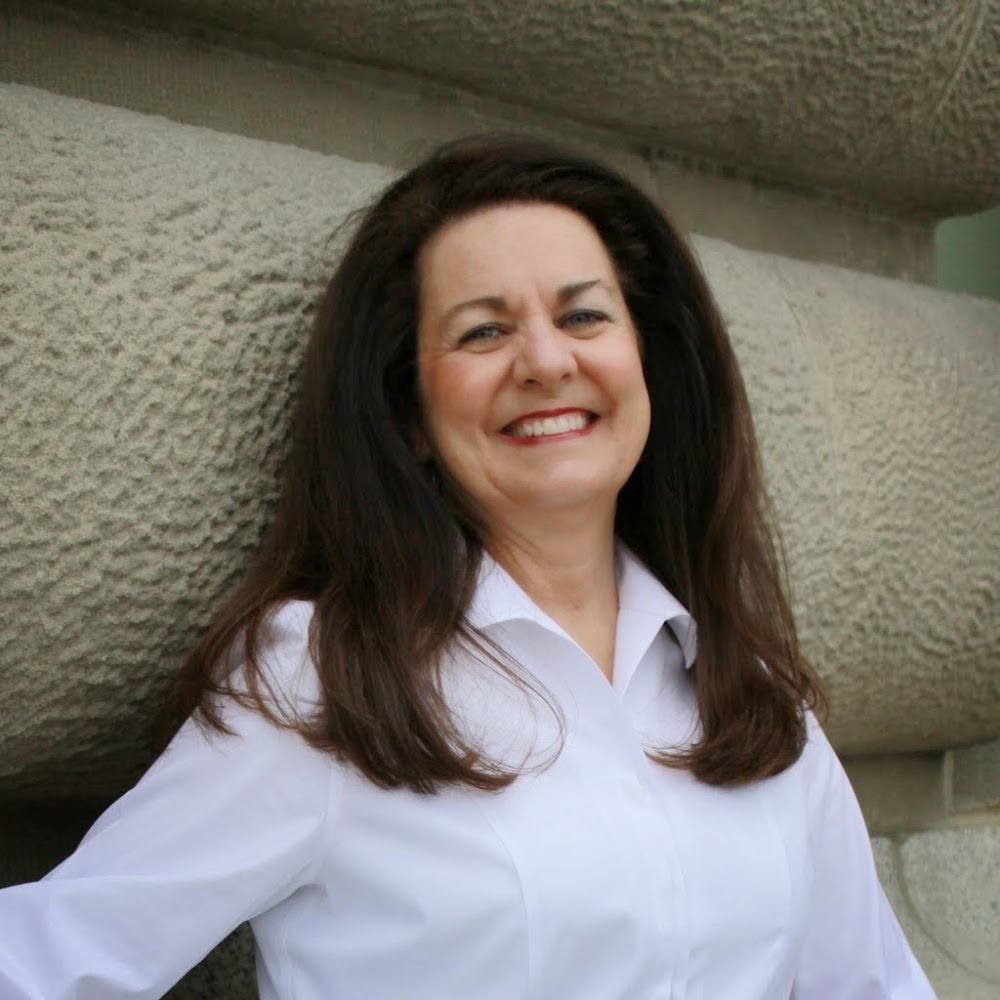 Meet your Posher, Pamela